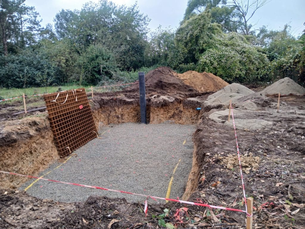 fondation empierrement piscine à la pelle pour terrassement pour Kerra Terrassement