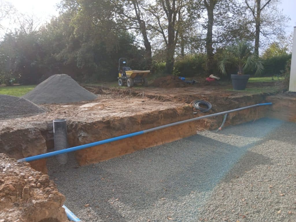 fondation empierrement réseaux à la pelle pour terrassement pour Kerra Terrassement